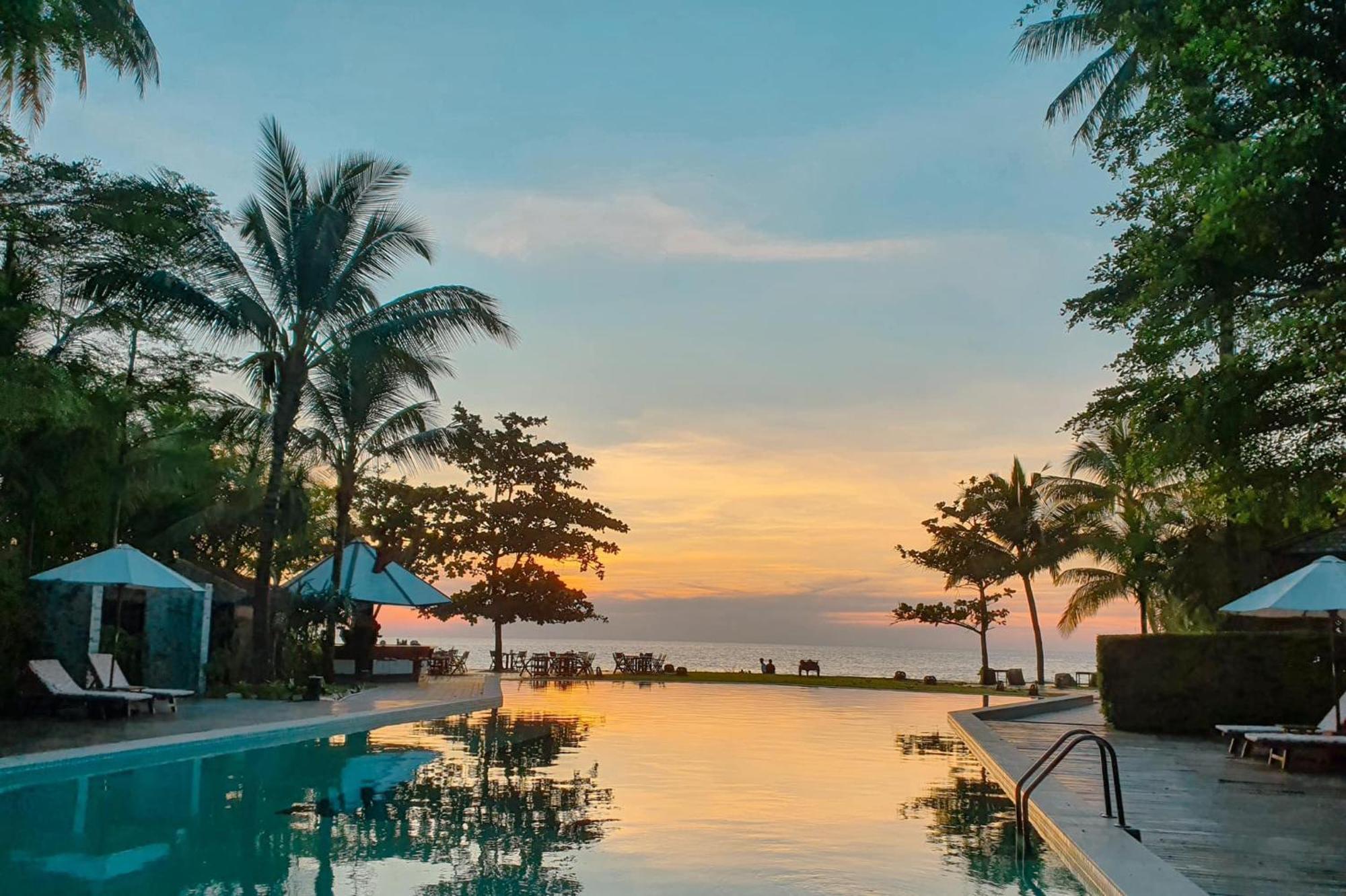 Jade Marina Resort & Spa Ngapali Exterior photo