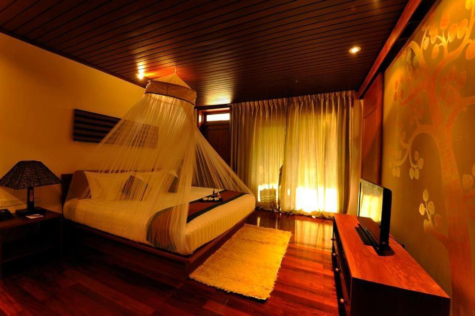 Jade Marina Resort And Spa Ngapali Exterior photo